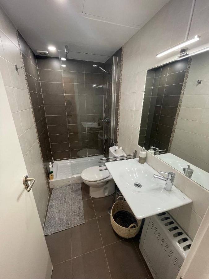 Stylish One Bedroom Flat In The Heart Of Madrid Bagian luar foto