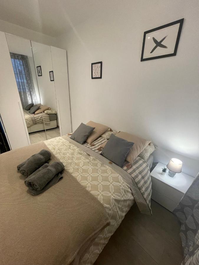 Stylish One Bedroom Flat In The Heart Of Madrid Bagian luar foto
